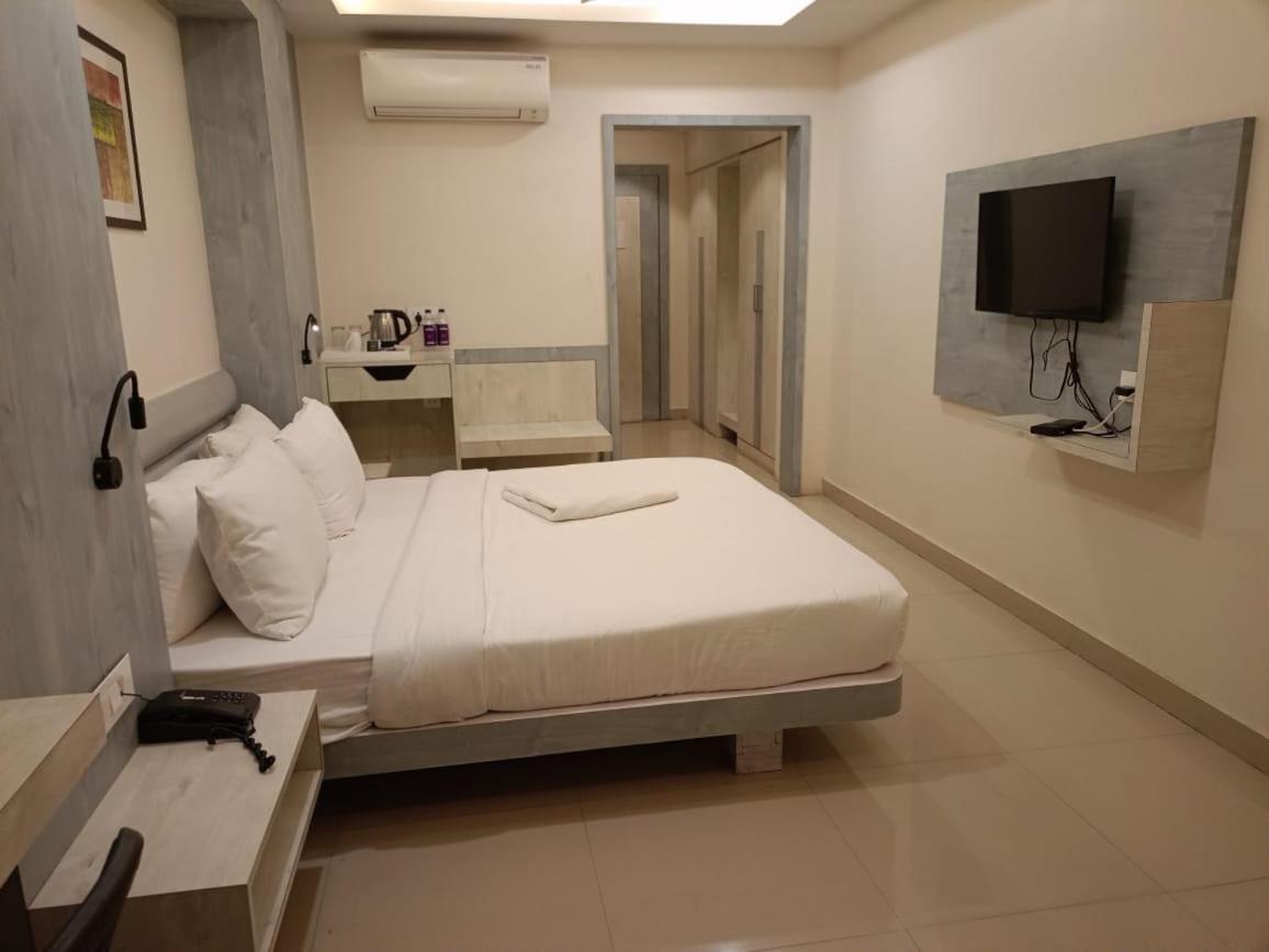 Hotel Rishiraj, Nagaon Nagaon  Ngoại thất bức ảnh