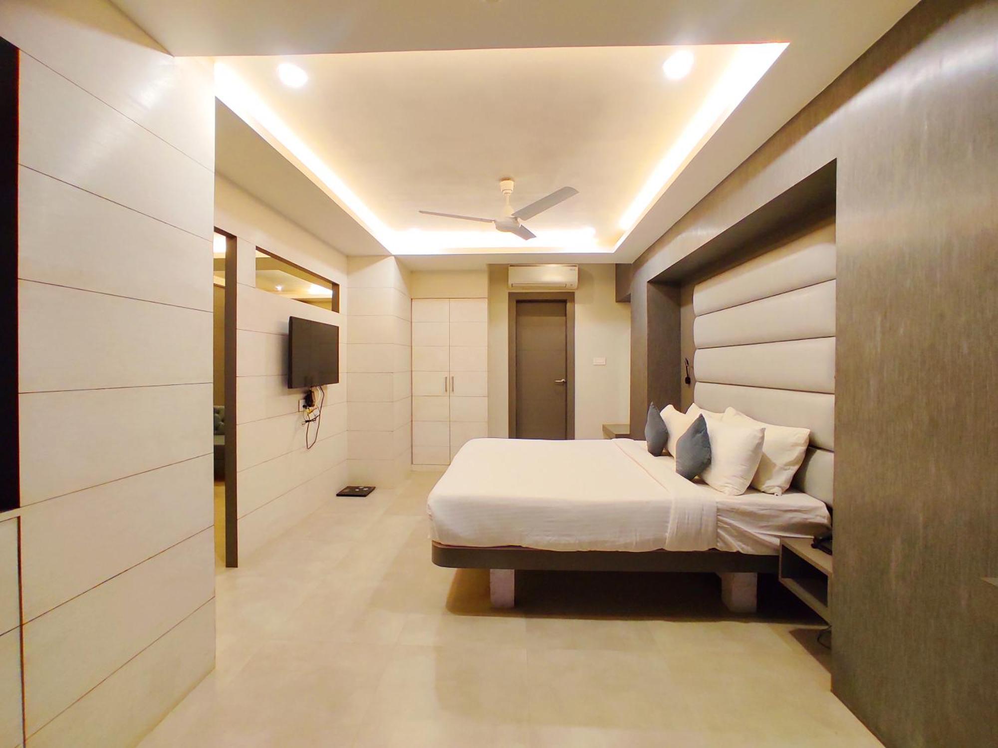 Hotel Rishiraj, Nagaon Nagaon  Ngoại thất bức ảnh