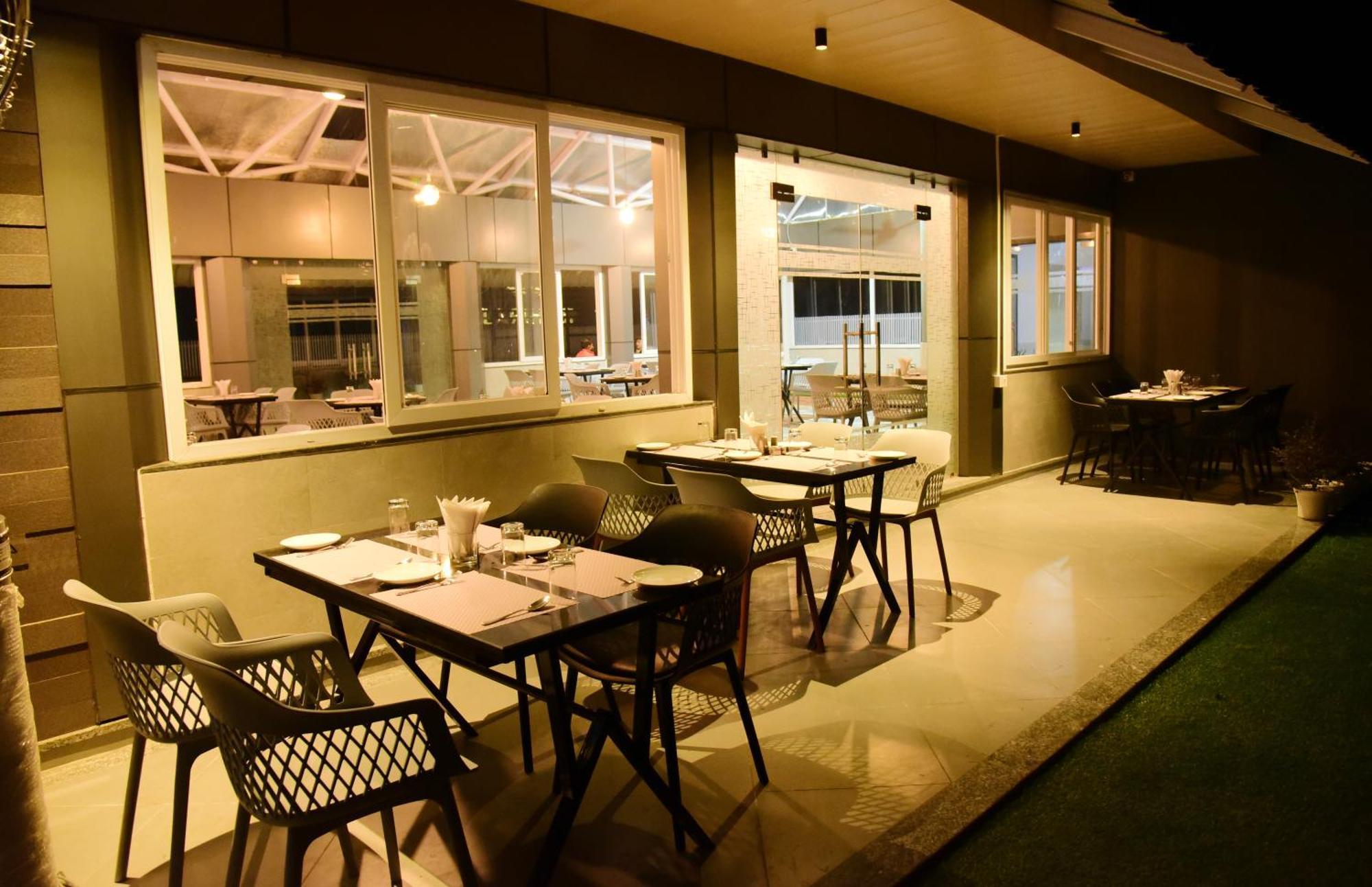 Hotel Rishiraj, Nagaon Nagaon  Ngoại thất bức ảnh