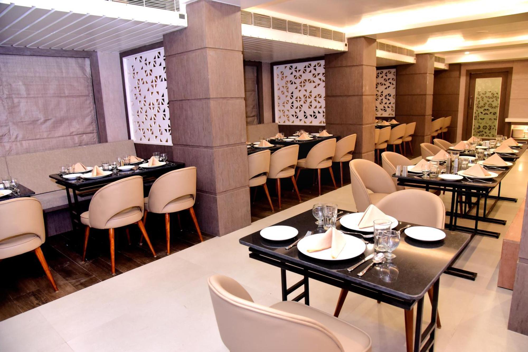 Hotel Rishiraj, Nagaon Nagaon  Ngoại thất bức ảnh