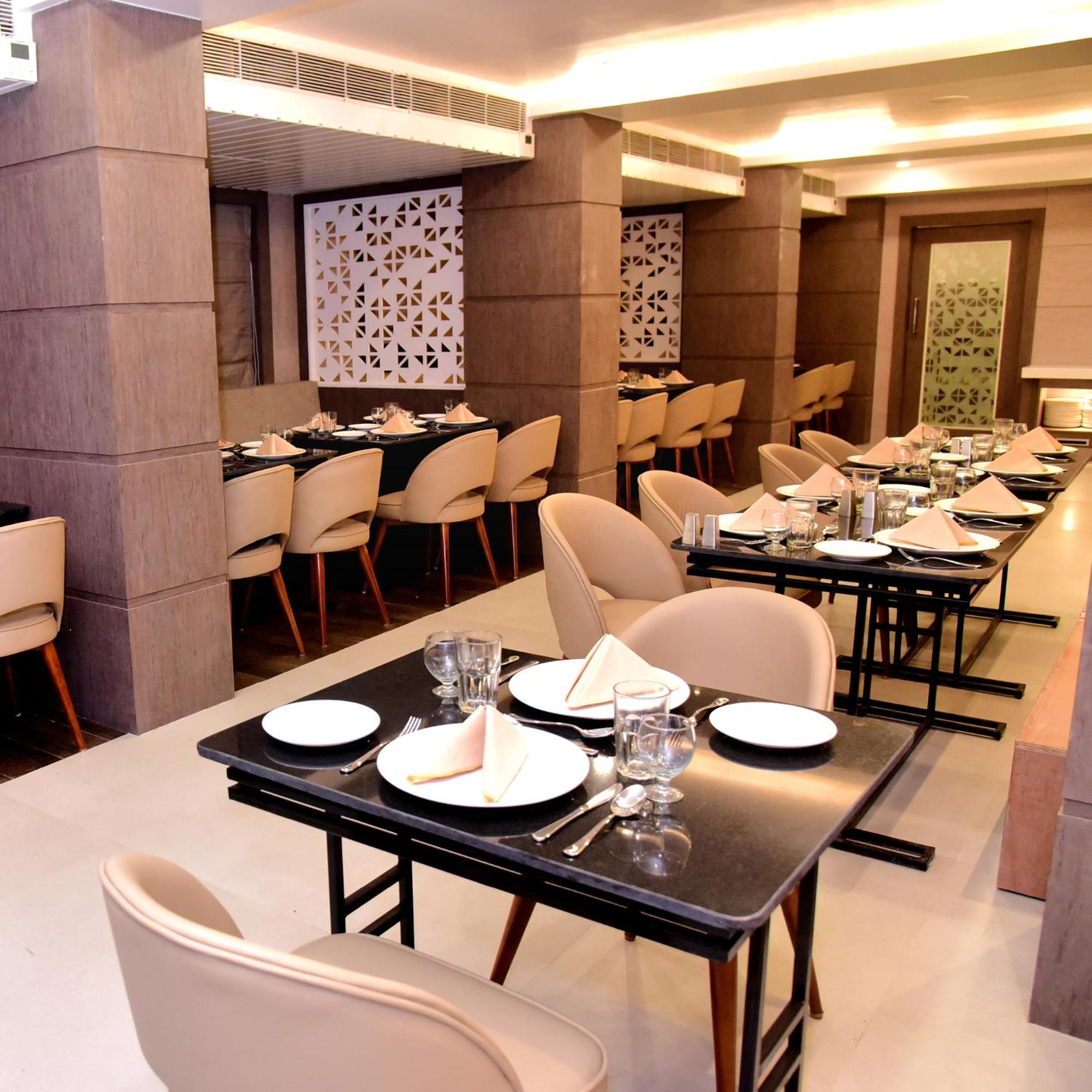 Hotel Rishiraj, Nagaon Nagaon  Ngoại thất bức ảnh