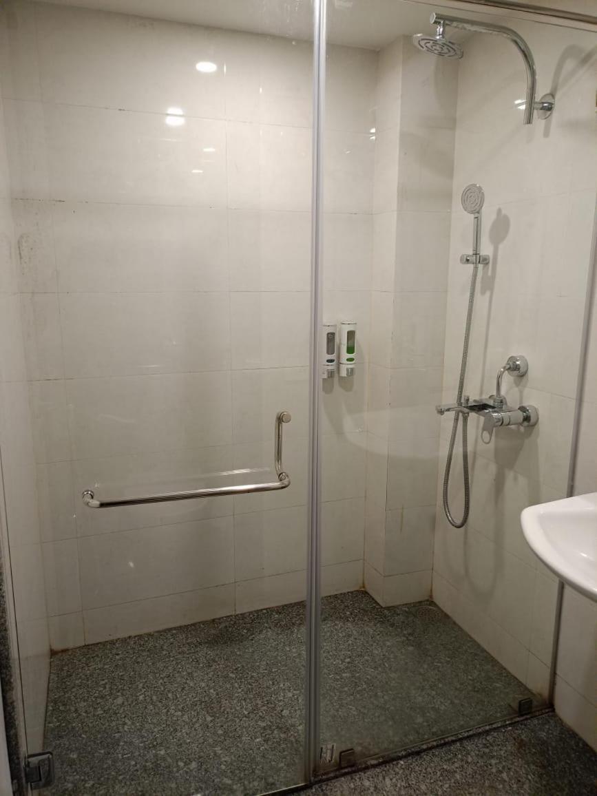 Hotel Rishiraj, Nagaon Nagaon  Ngoại thất bức ảnh